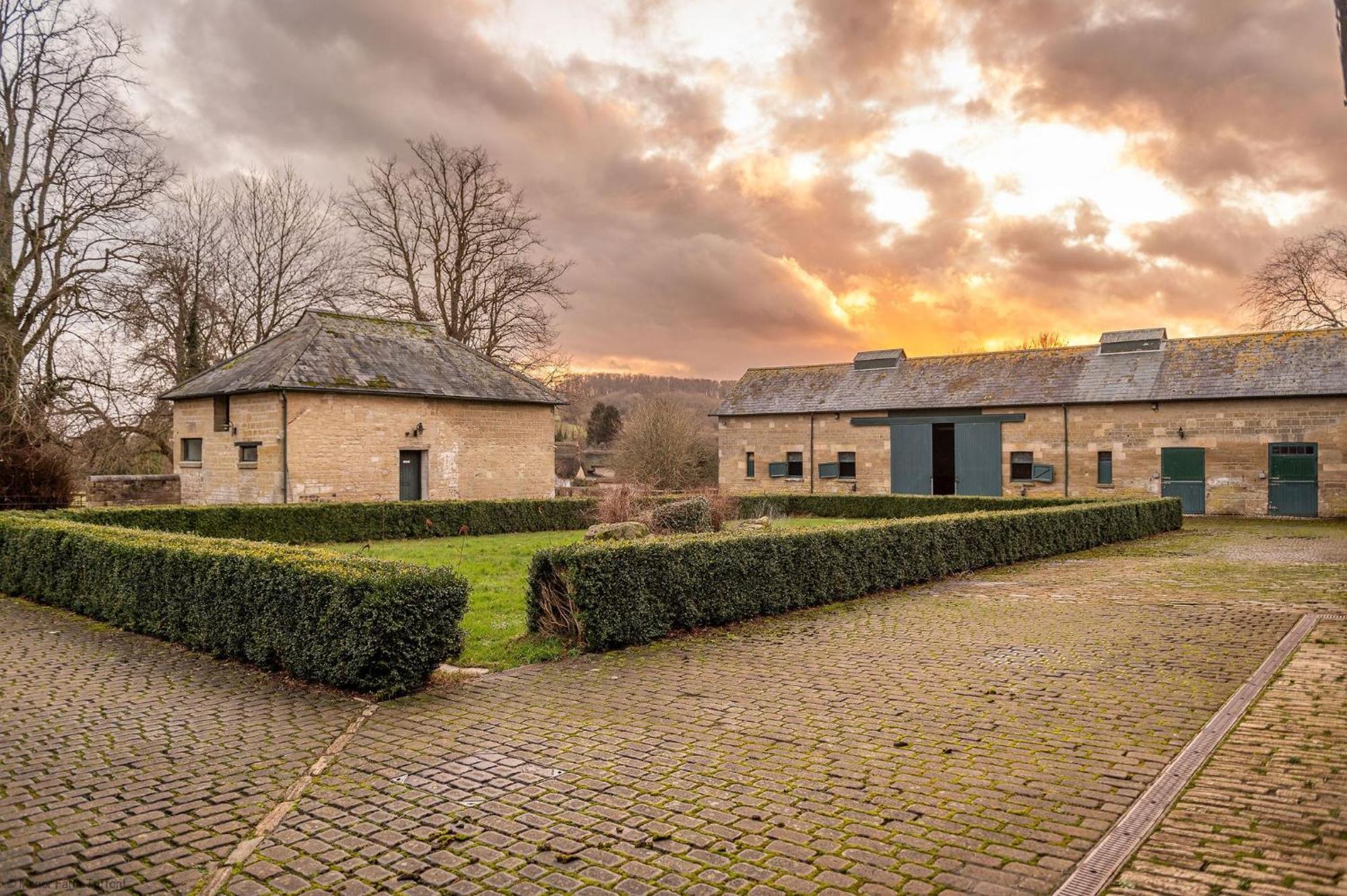 Stable Cottage Teffont Magna Esterno foto